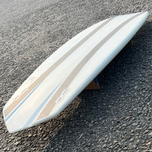 Load image into Gallery viewer, Table Surfboards - TOP - 5'6" - Twinny - Flax Construction